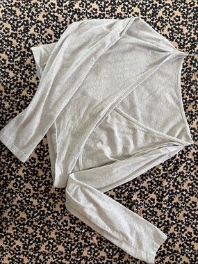 PINK Victoria's Secret Light Gray Long Sleeve Wrap Top